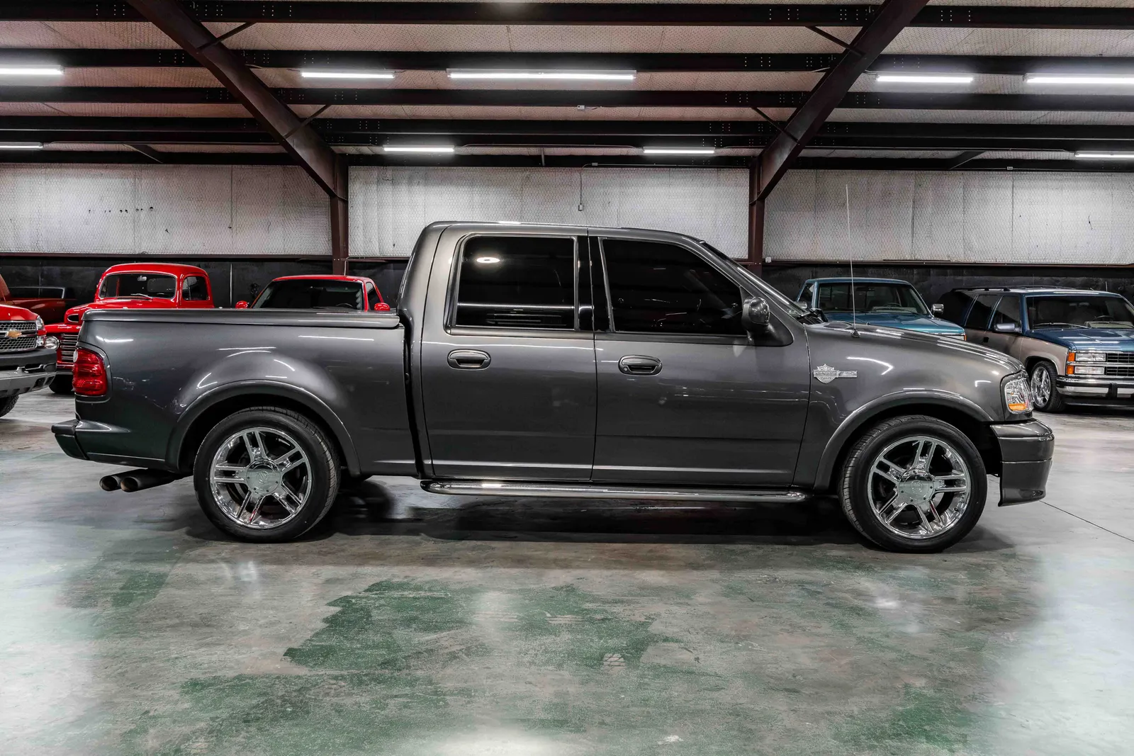 2002-Ford-F150-Dark Shadow Gray Metallic-1FTRW07372KD39058-38.jpg